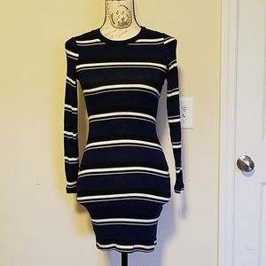 👚 DIVIDED 👚 NAVY BLUE, WHITE, & BLACK TUNIC